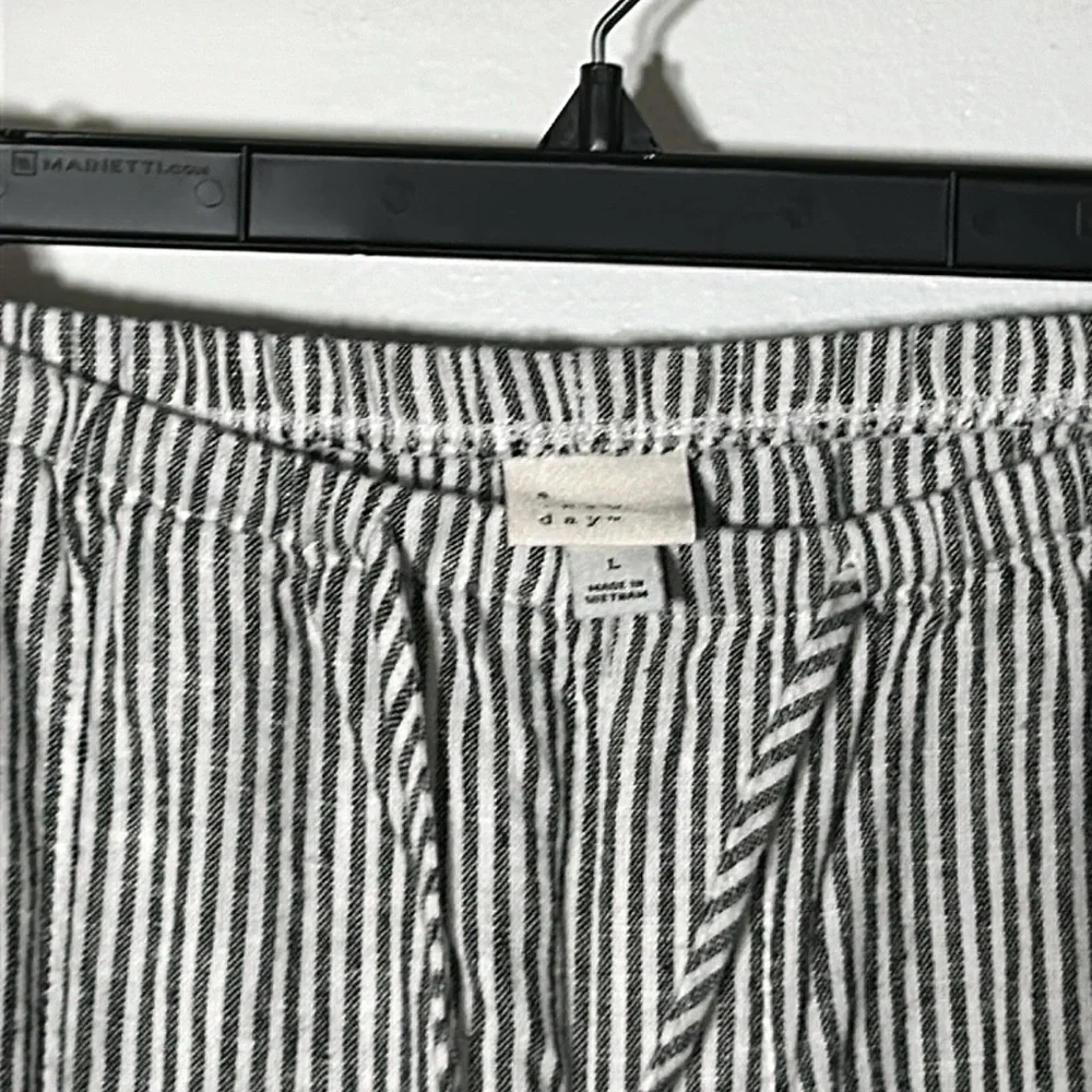 2 Brand new linen pants, drawstring, pockets, black & black/white striped - Picture 8 of 9